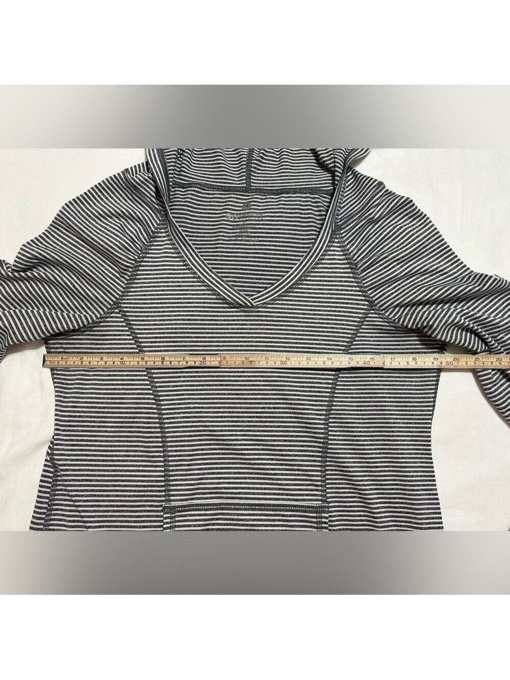 WOMEN’S 90 DEGREE BY REFLEX BLUE & WHITE STRIPED ATHLETIC V-NECK HOODIE SIZE XL - Picture 4 of 10